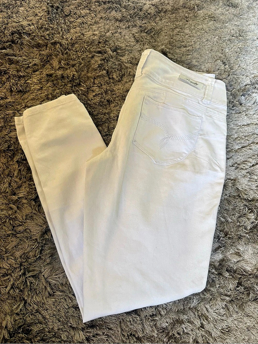 Royalty for Me WannaBettaButt Skinny Jeans white